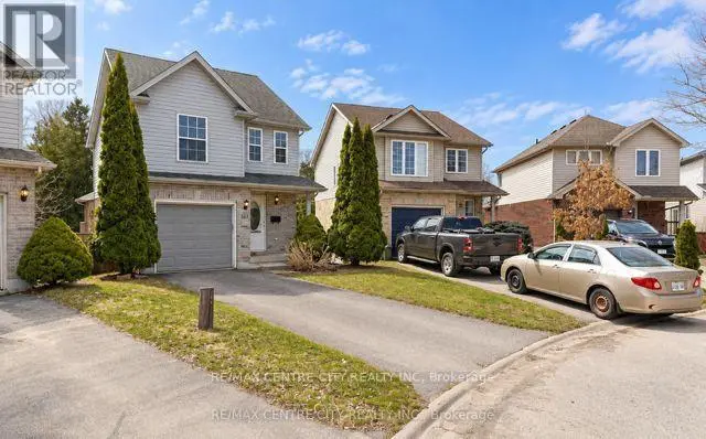 Detached at 521 BLACKWATER PLACE, London North