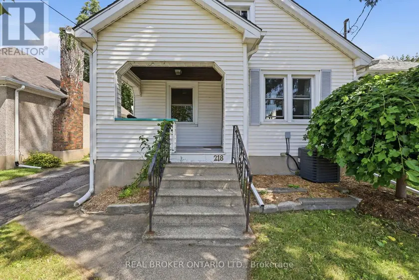 Detached at 218 LAKE STREET, St. Catharines