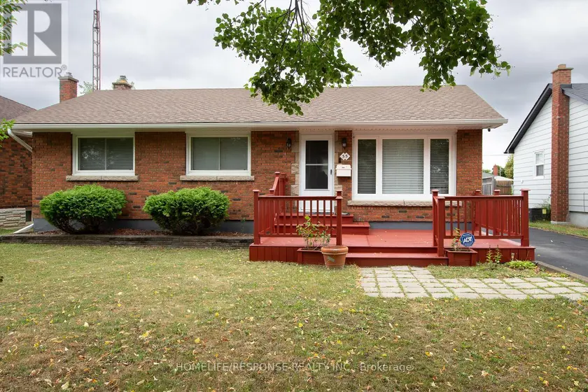 Detached at 35 PARKDALE DRIVE, Thorold