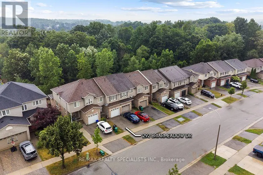 Townhouse at 292 BRIARMEADOW DRIVE, Kitchener