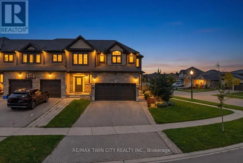 Townhouse at 100 LINKS CRESCENT N, Woodstock