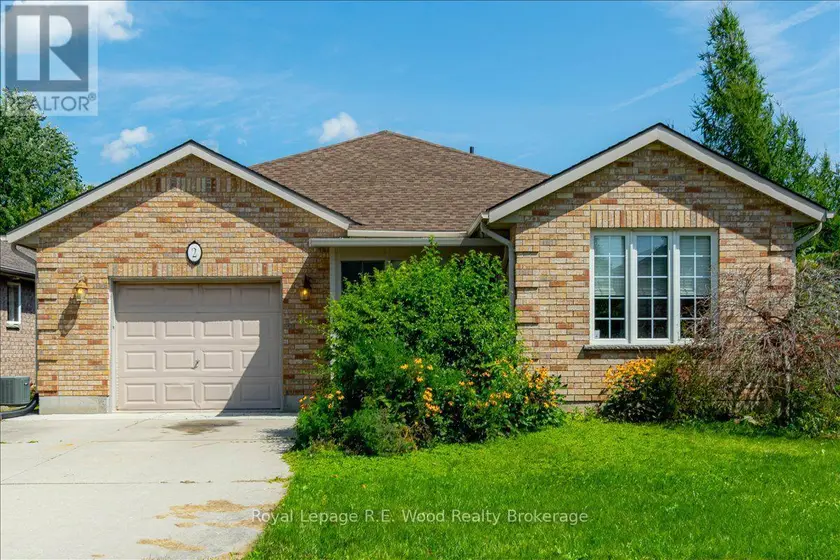 Detached at 2 ORIOLE CRESCENT, Woodstock