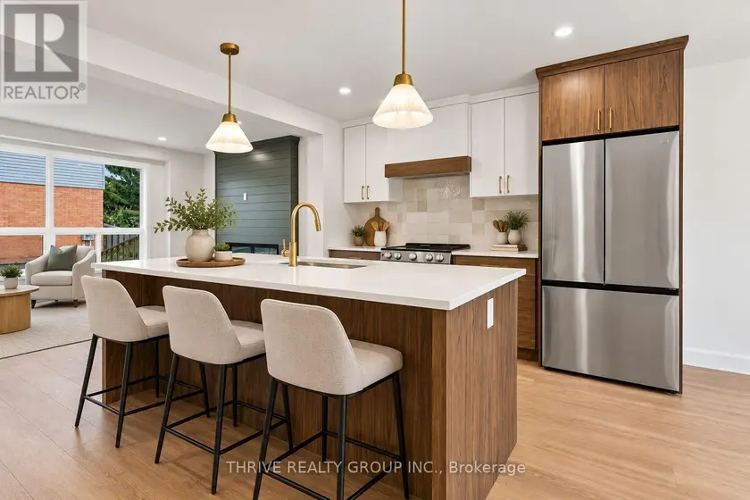 Townhouse at 16 - 135 BELMONT DRIVE, London South