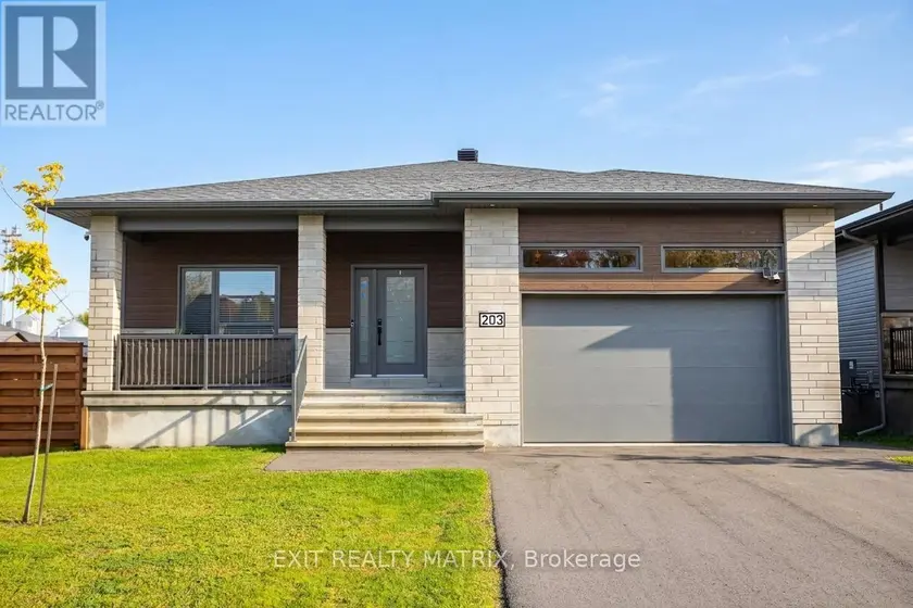 Detached at 203 FILION STREET, Russell