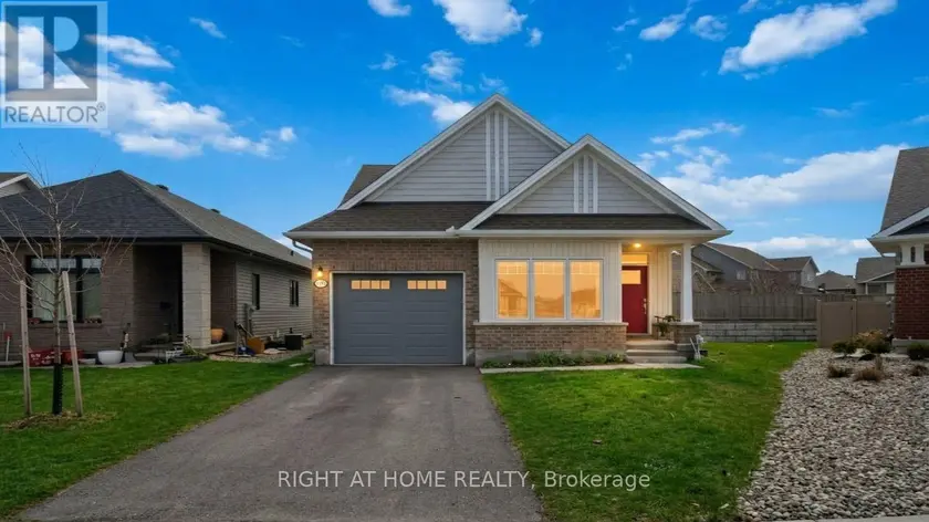 Detached at 272 MAYGRASS WAY, Ottawa