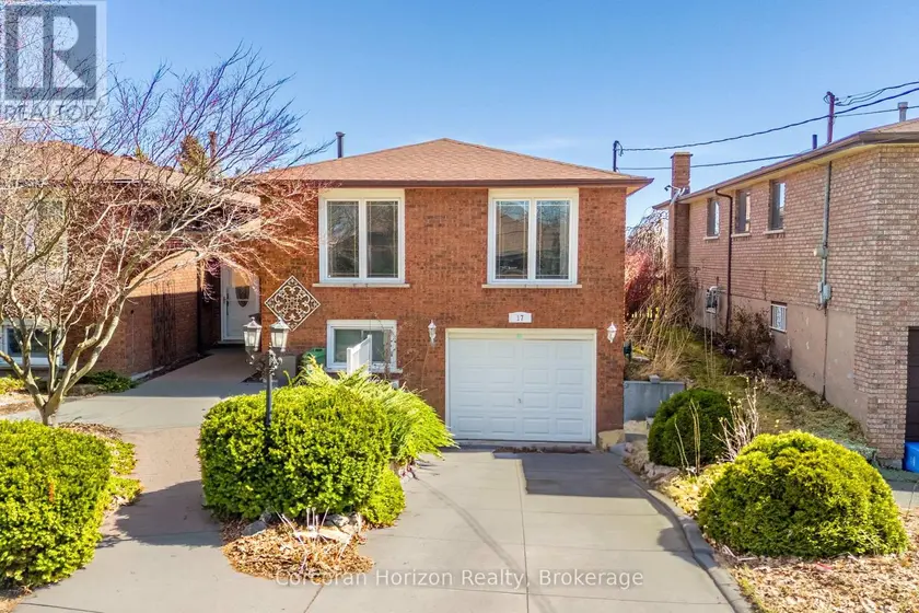 Semi-Detached/Link at 17 TAYMALL STREET, Hamilton