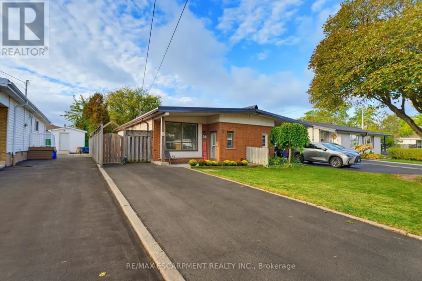 Semi-Detached/Link at 34 FIELDING CRESCENT, Hamilton