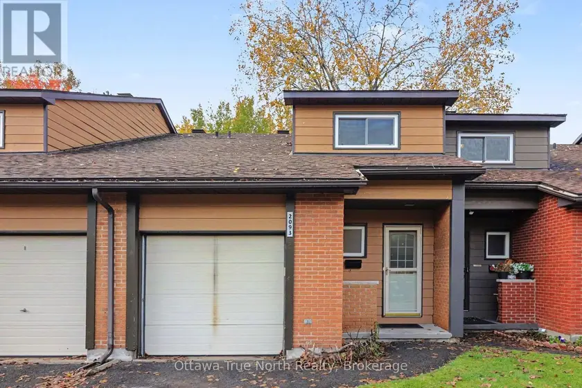 Townhouse at 132 - 2093 ORIENT PARK DRIVE, Ottawa