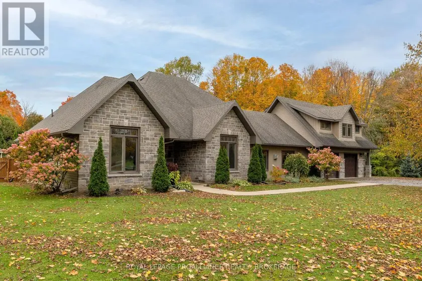 Detached at 5403 HOLMES ROAD, Frontenac