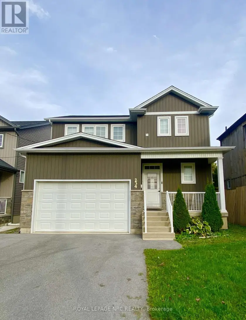 Detached at 234 ALLANBURG ROAD, Thorold