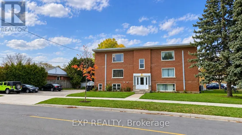 Apartment at 4 - 157 BRUCE STREET, Kitchener