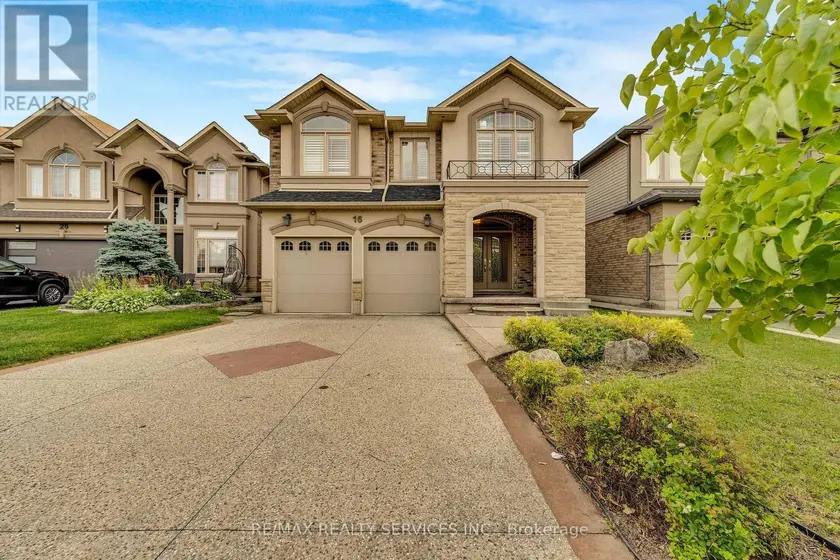 Detached at 16 SISTINE COURT, Hamilton