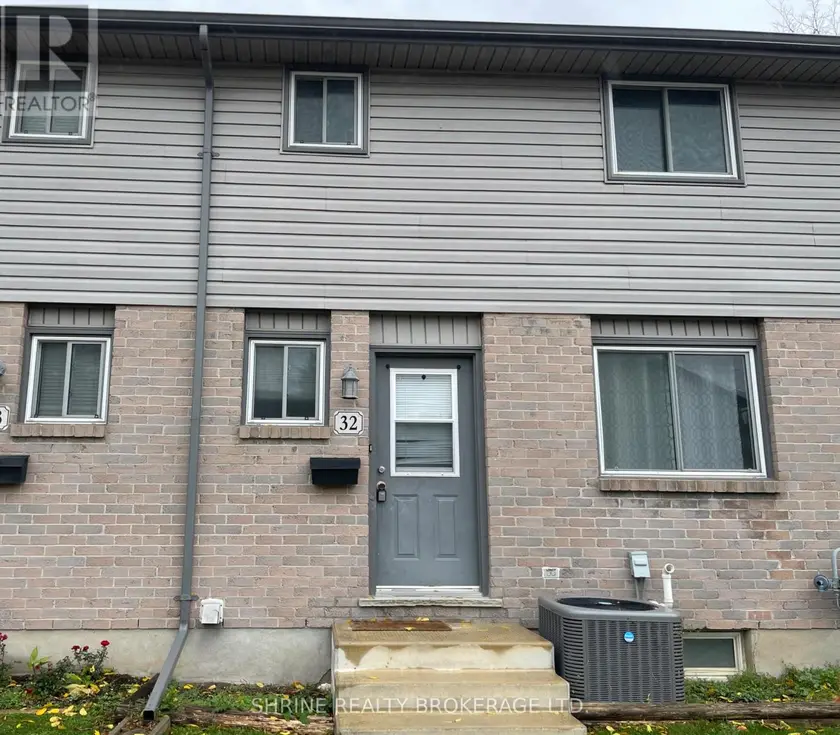 Townhouse at 32 - 490 THIRD STREET, London East