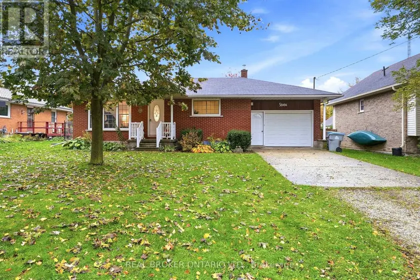 Detached at 7 EDWARD STREET, Perth East