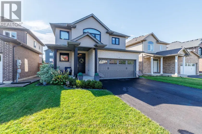 Detached at 6 BERGENSTEIN CRESCENT, Pelham