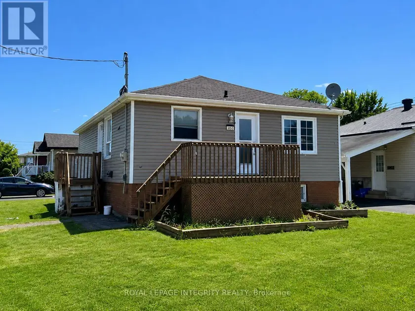 Detached at 607 12TH STREET E, Cornwall