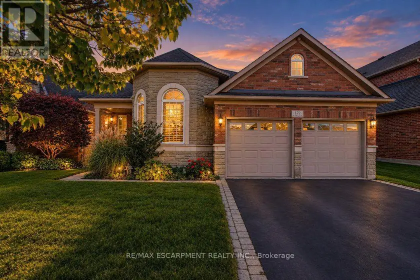 Detached at 172 VALMONT COURT, Hamilton