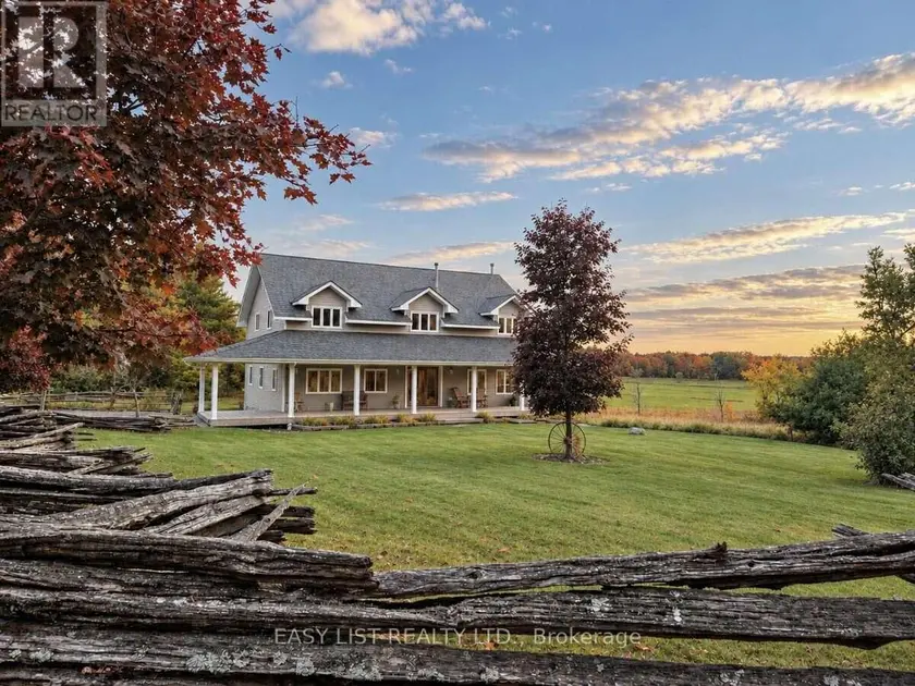 Detached at 1215 GOLDEN BEACH ROAD, Bracebridge
