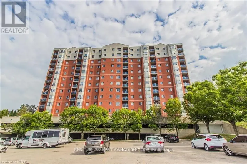 Apartment at 1007 - 30 CHAPMAN COURT, London North