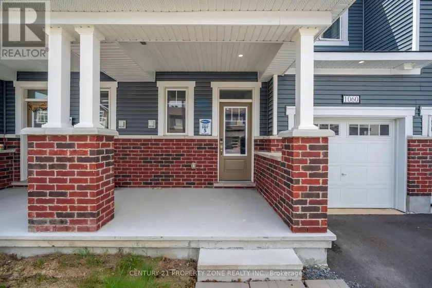 Townhouse at 1060 CURRAGLASS WALK, Ottawa