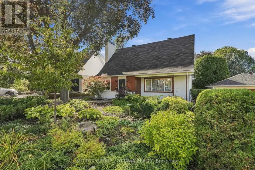 Detached at 556 WESTMINSTER AVENUE NW, Ottawa