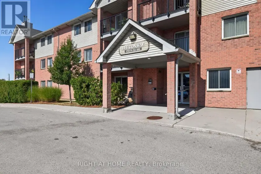 Apartment at 62 - 144 CONWAY DRIVE, London South