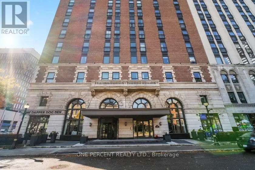 Apartment at 401 - 112 KING STREET E, Hamilton
