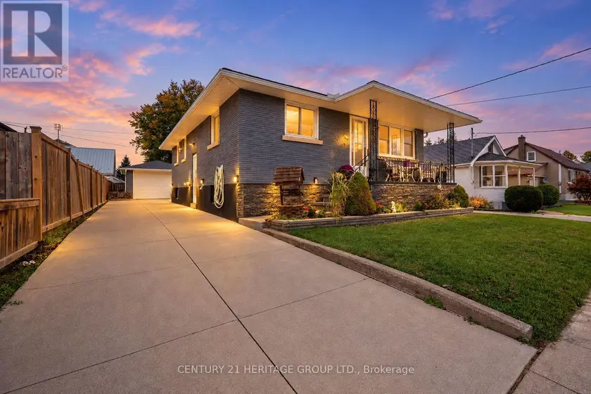 Detached at 64 CHRISTMAS STREET, Port Colborne
