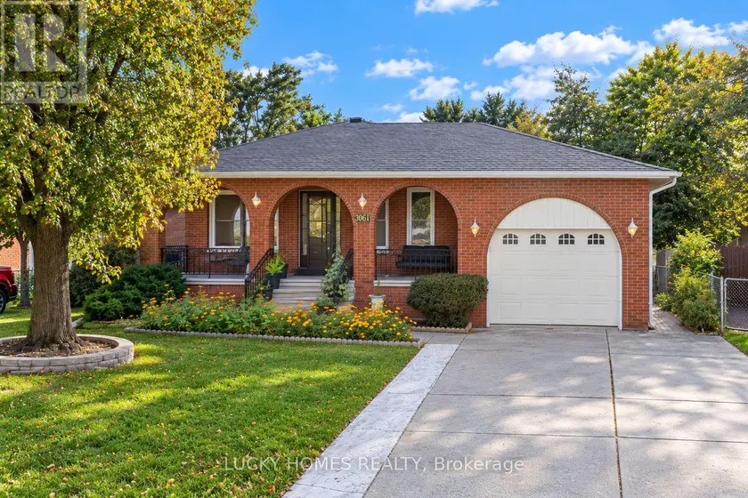 Detached at 3061 LLOYD GEORGE BOULEVARD, Windsor
