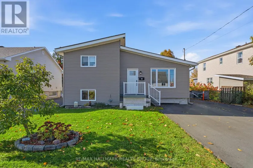 Detached at 312 DUFFERIN STREET, Hawkesbury
