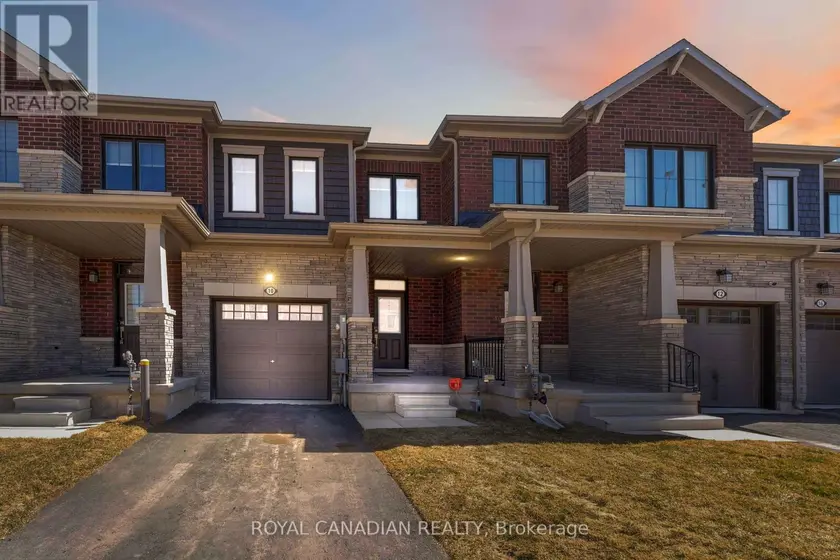 Townhouse at 10 LEMON AVENUE, Thorold