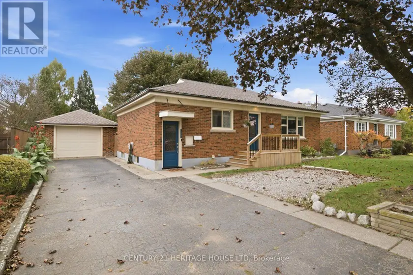 Detached at 83 FAIRVIEW DRIVE, Brantford
