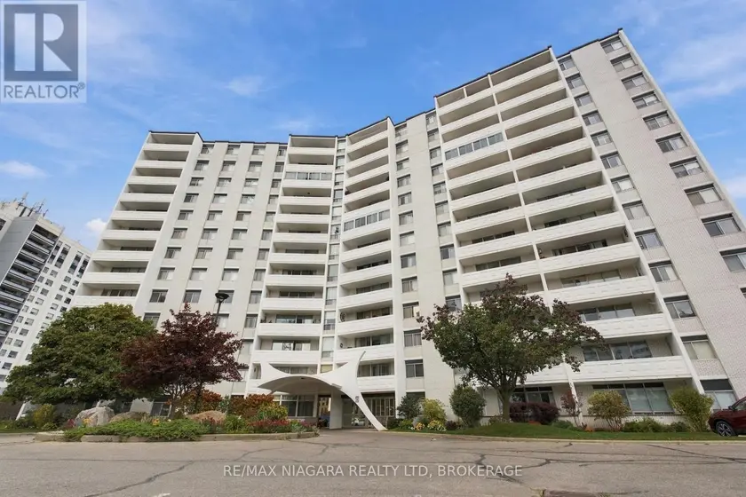 Apartment at 1204 - 15 TOWERING HEIGHTS BOULEVARD, St. Catharines