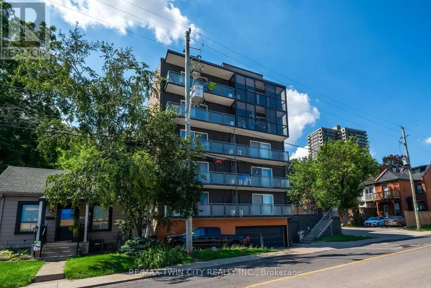 Multiplex at 401 - 200 CHARLTON AVENUE E, Hamilton