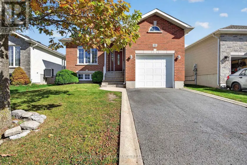 Detached at 1132 HALIFAX DRIVE, Kingston