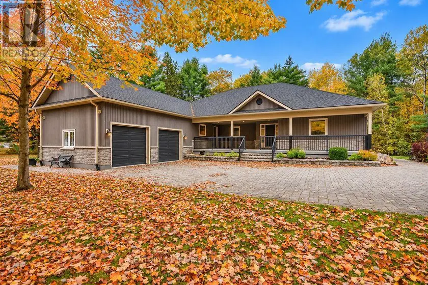 Detached at 1029 & 1031 COWBELL LANE, Gravenhurst
