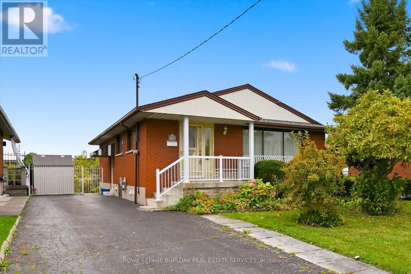 Detached at 138 LUSCOMBE STREET, Hamilton