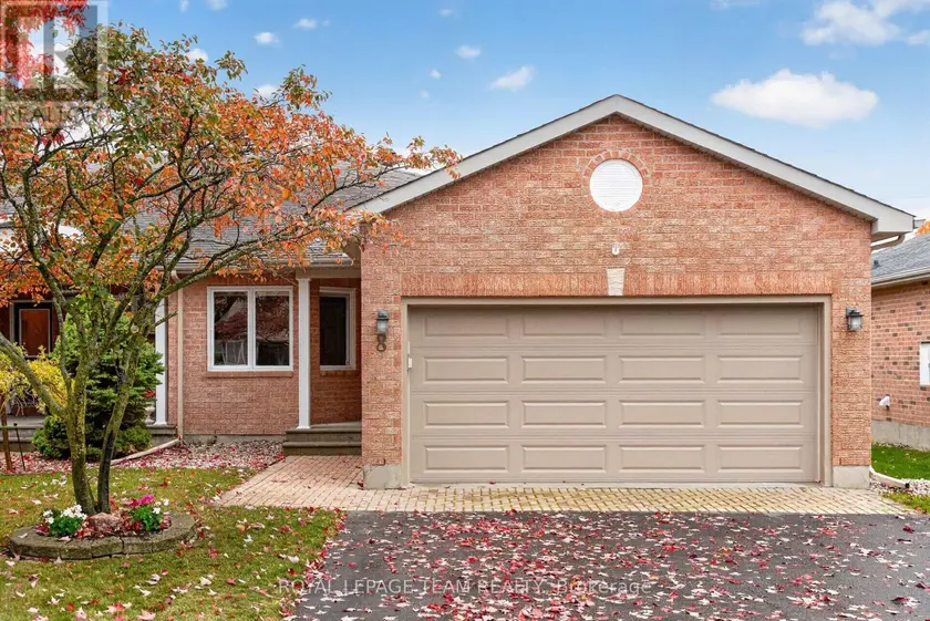 Townhouse at 8 PARTRIDGE DRIVE, Ottawa