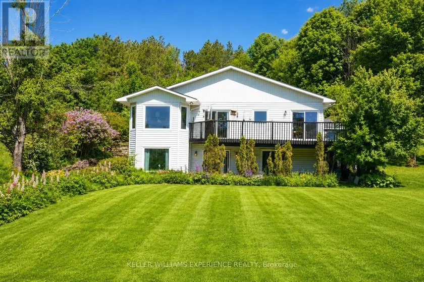 Detached at 203 SANTAS VILLAGE ROAD, Bracebridge)