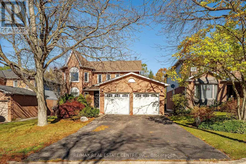 Detached at 12 CREEKWOOD PLACE, Hamilton