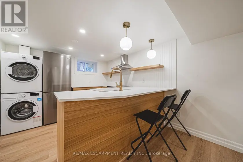 Detached at LOWER - 113 ERIN AVENUE, Hamilton