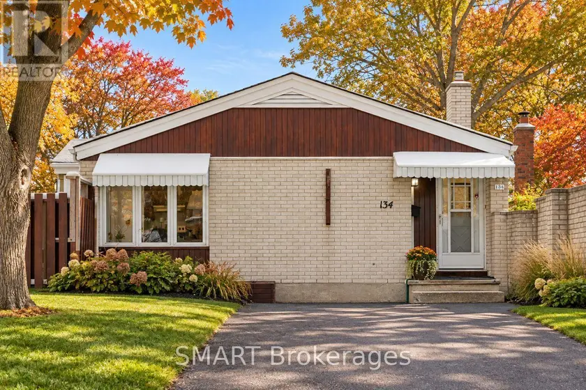 Detached at 134 PEPPERWOOD CRESCENT, Kitchener