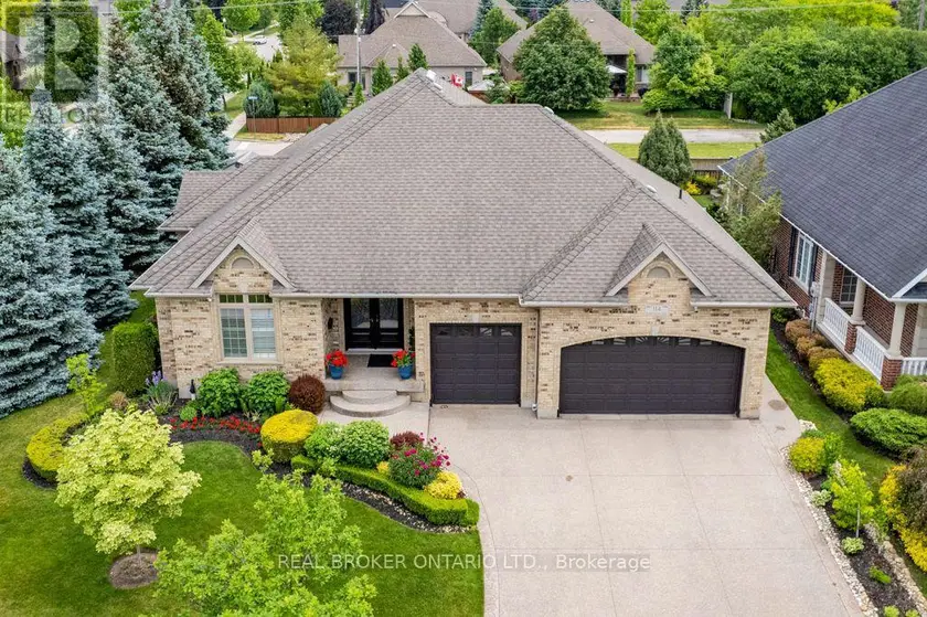 Detached at 114 PENNSYLVANIA CRESCENT, Kitchener