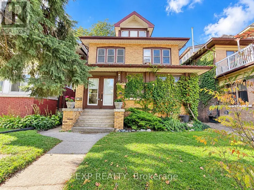Detached at MAIN - 52 PROCTOR BOULEVARD, Hamilton