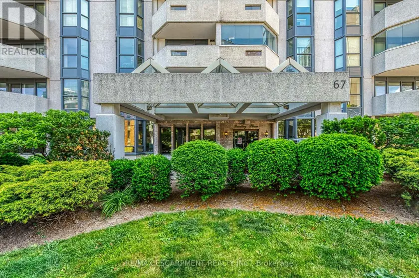 Apartment at 203 - 67 CAROLINE STREET S, Hamilton