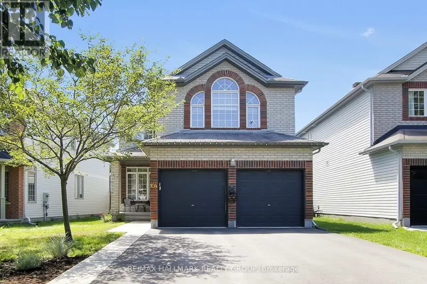 Detached at 104 STRATHCARRON CRESCENT, Ottawa