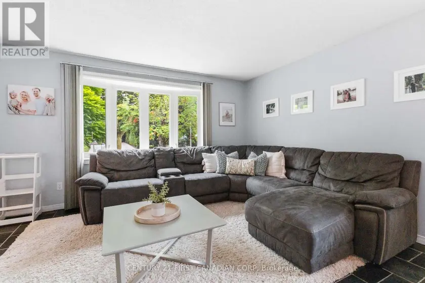 Detached at 436 FERNDALE AVENUE, London South