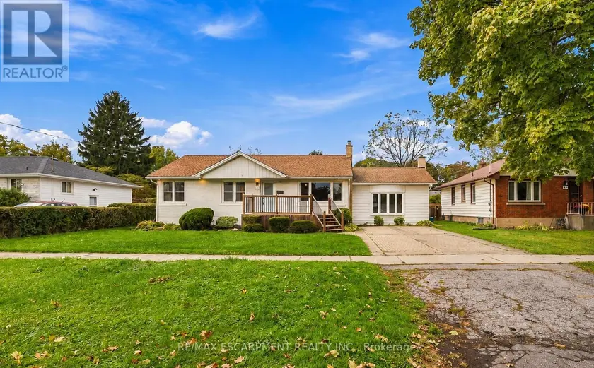 Detached at 67 FORSTER STREET, St. Catharines