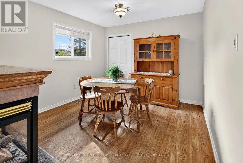 Detached at 354 OAK STREET, Gananoque