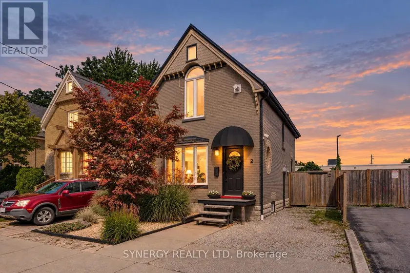 Detached at 2 ERIE AVENUE, London South
